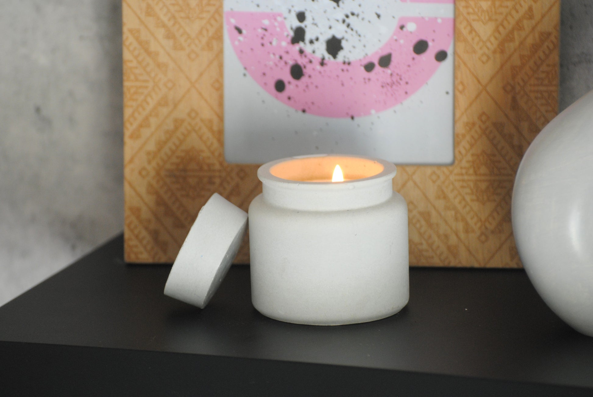 arisco® tienda de Productos de Decoración hechos en cemento. Conjunto de dos Piezas Decoración hechas en Cemento Redondas con tapa. Recipiente para Velas, Decoración Casa. Originals Piedra