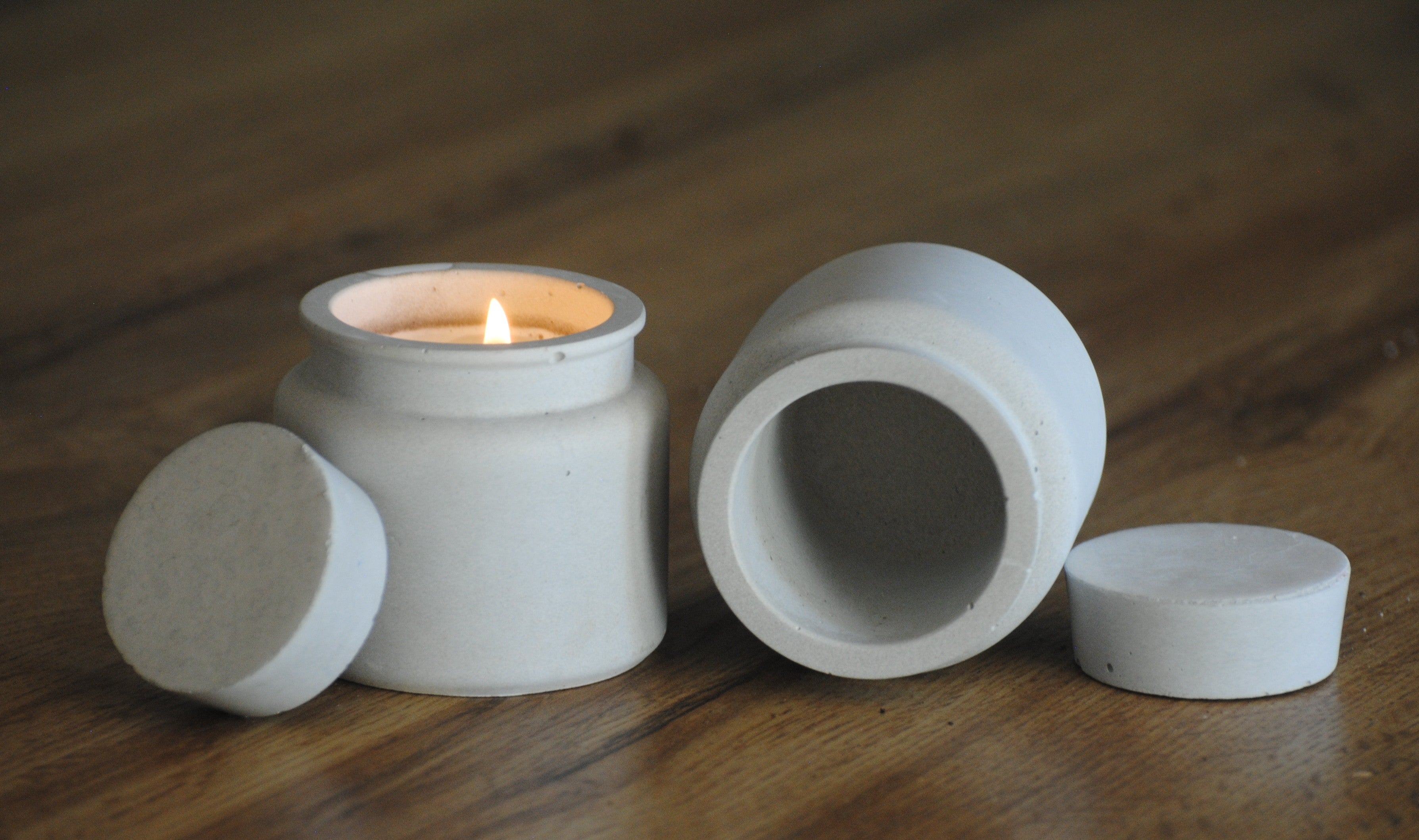 arisco® tienda de Productos de Decoración hechos en cemento. Conjunto de dos Piezas Decoración hechas en Cemento Redondas con tapa. Recipiente para Velas, Decoración Casa.