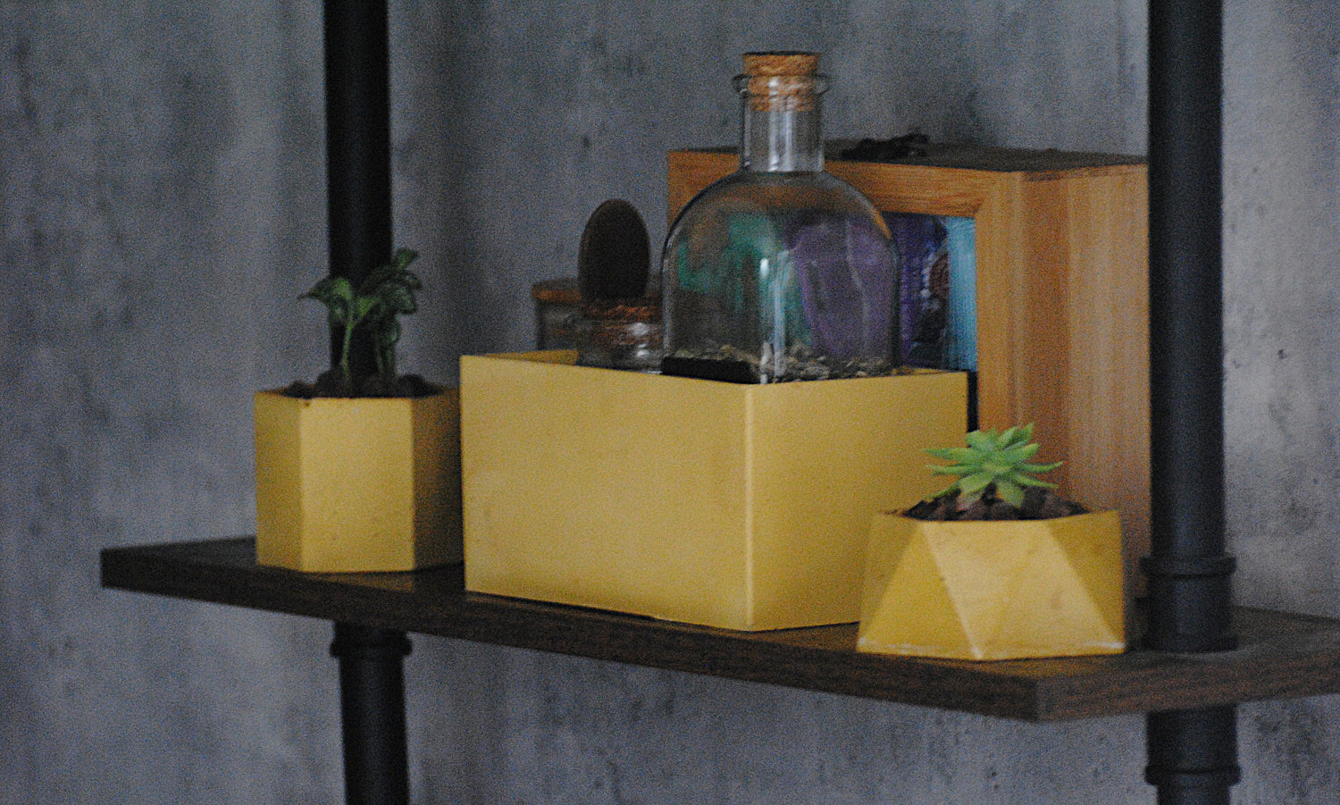 arisco® tienda de Productos de Decoración hechos en cemento. Cubre Macetas, Pieza decoración Rectangular de Cemento. Varios colores.
